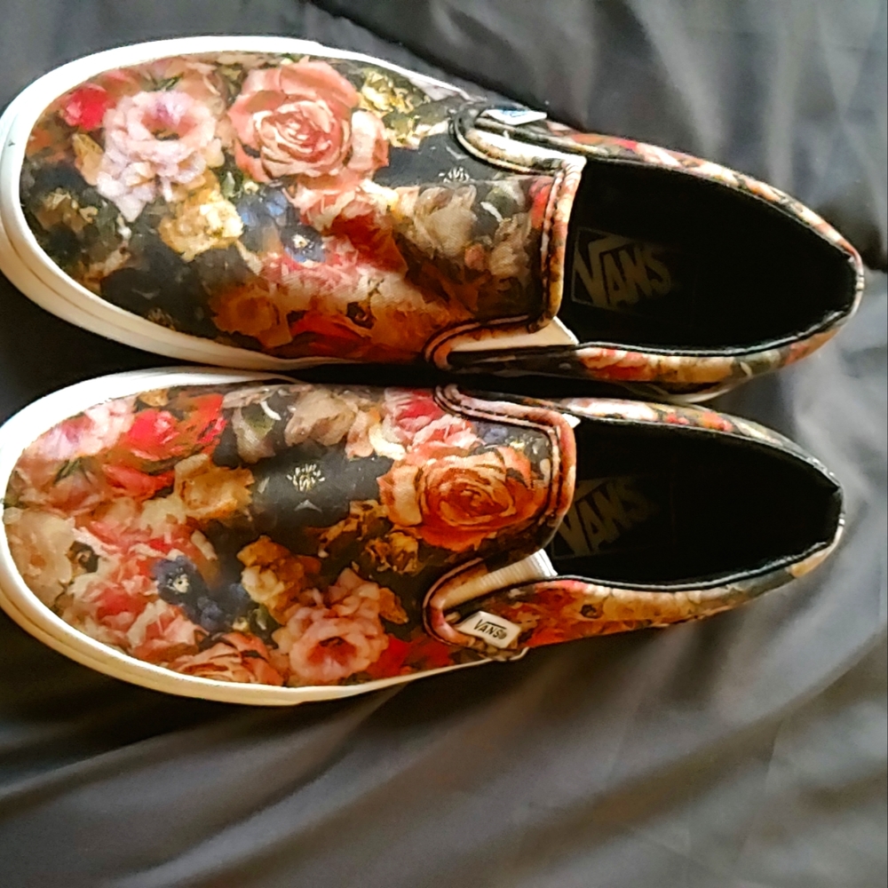 Women's shoes